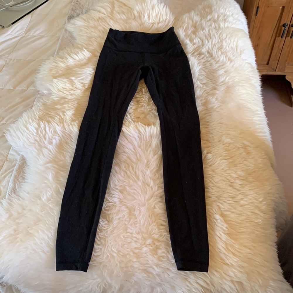 Lululemon wonder under size 6T